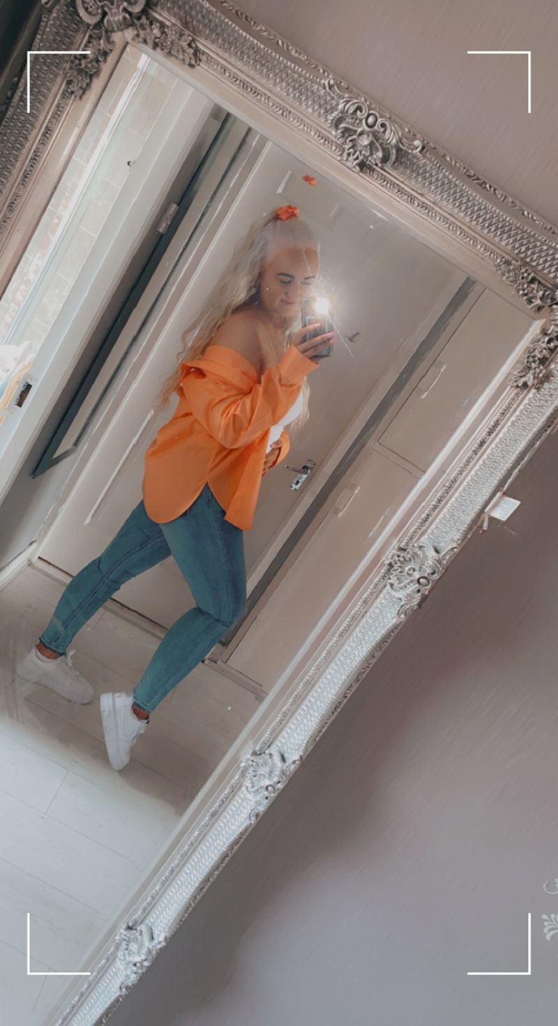 Laura_26
